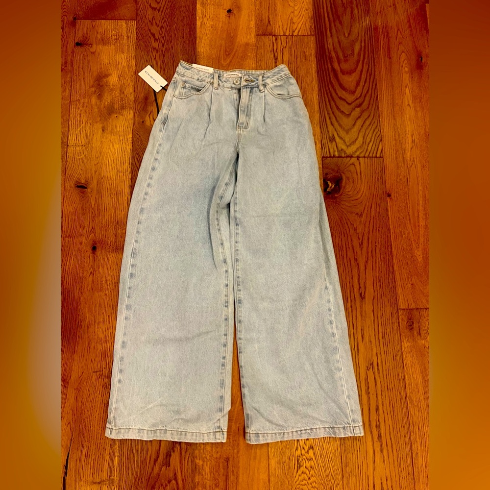 WeWoreWhat high rise pleated jeans, super light wash, size 26, NWT